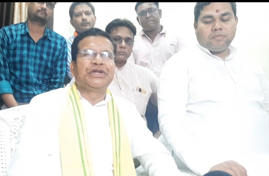 पूर्व मंत्री ने मुख्यमंत्री को बताया RSS का मोहरा..कहा दिल्ली से चल रही प्रदेश की एटीएम सरकार…कानून हो गयी कानून व्यवस्था