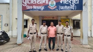 बुजुर्ग महिला को सोते देख हुई नीयत खऱाब…पुलिस ने मंजनू घेराबन्दी कर पकड़ा…आरोपी सात महीने से चल रहा था फऱार