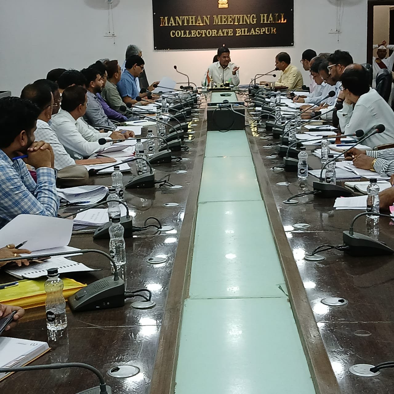 कलेक्टर अवनीश ने दिखाया कड़ा रूख..DMF निर्माण कार्यों को किया निरस्त..कहा..सीईओ होंगे भ्रष्टाचार के लिए सीधे जिम्मेदार