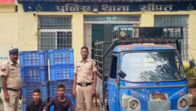 आटो वाहन चोर गिरोह पकड़ाया…चार आरोपियों में दो नाबालिग भी गिरफ्तार…सामान बरामद…भेजा गया जेल
