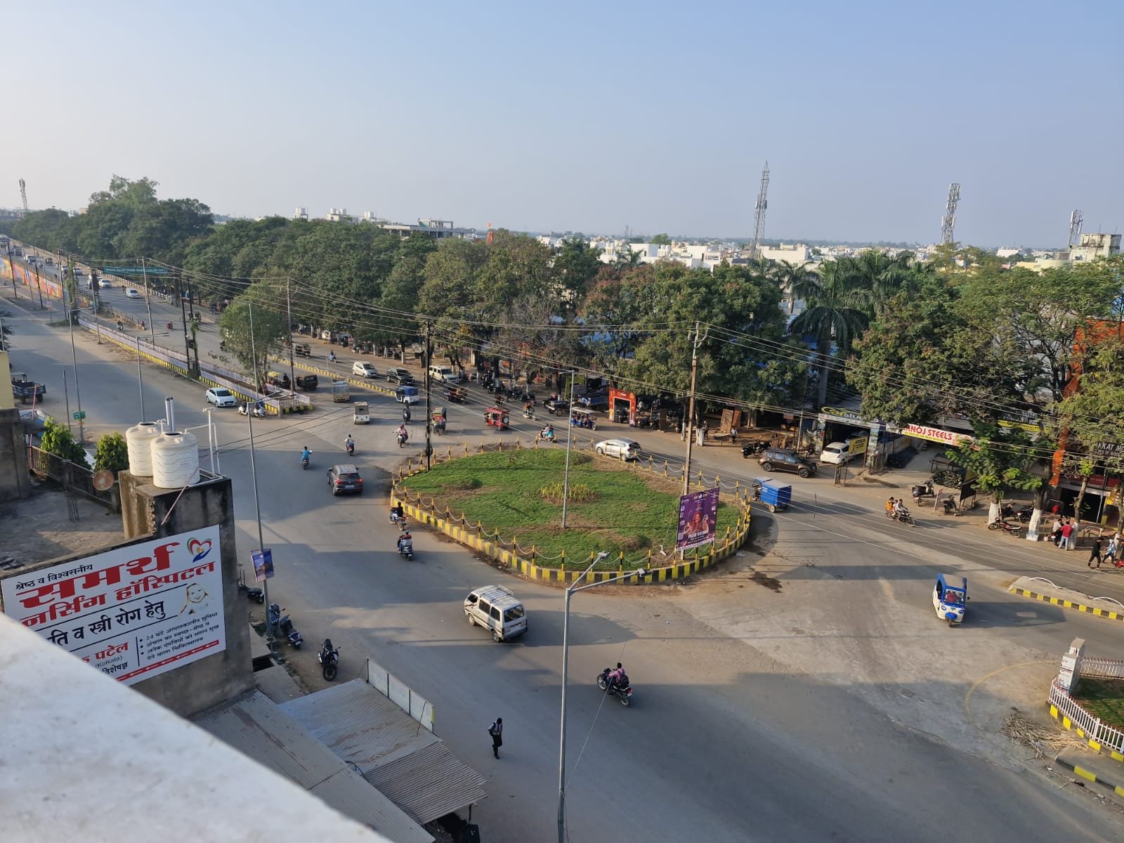 CG NEWS:क्या इस चौराहे की तरह “कन्फ्यूज़” है बिलासपुर का निज़ाम…? और “ऊठक – बैठक” में मस्त हैं हमारे नुमाइंदे…? CG NEWS:क्या इस चौराहे की तरह “कन्फ्यूज़” है बिलासपुर का निज़ाम…? और “ऊठक – बैठक” में मस्त हैं हमारे नुमाइंदे…?