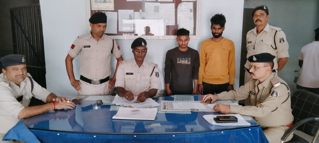 बड़ी कार्रवाई…भारी वाहन चोरी का अन्तर्राज्यीय गिरोह पकड़ाया…आरोपियों से 25 लाख का ट्रेलर बरामद…पूछताछ में आरोपियों ने सुनाई कहानी