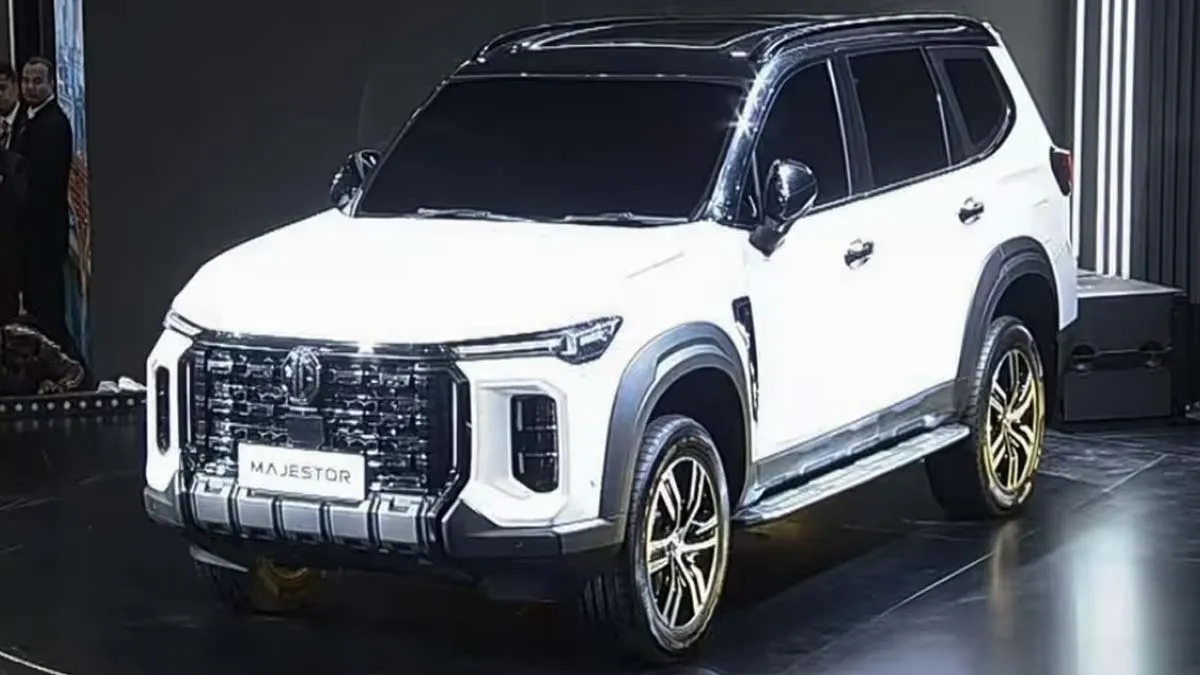 2025 MG Majestor- ऑटो एक्सपो में MG ने अपनी नई एसयूवी Majestor को पेश किया
