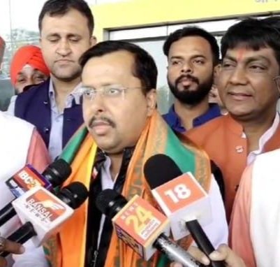 भोले भाले आदिवासी नेता को बनाया मोहरा…सबको मालूम है लखमा को बनाया गया मोहरा..सब्र करें..जल्द…बेनकाब होगा मास्टरमाइंड भोले भाले आदिवासी नेता को बनाया मोहरा…सबको मालूम है लखमा को बनाया गया मोहरा..सब्र करें..जल्द…बेनकाब होगा मास्टरमाइंड