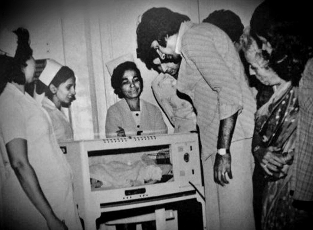 अभिषेक के जन्मदिन पर भावुक हुए अमिताभ बच्चन, पुरानी तस्वीर साझा कर लिखा