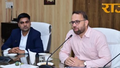 निवर्तमान कलेक्टर डॉ. सर्वेश्वर नरेन्द्र भुरे को दी गई भावभीनी विदाई,नवपदस्थ कलेक्टर जितेन्द्र यादव का स्वागत