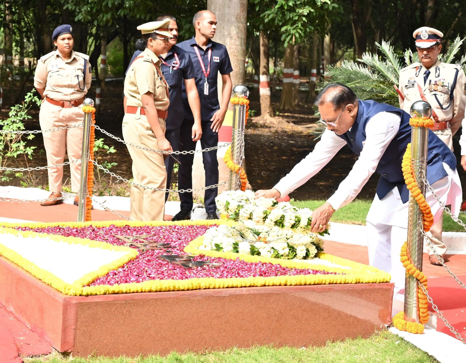 पुलिस जवानों की निष्ठा और अनुशासन से ही राज्य में शांति, सुरक्षा और विश्वास का वातावरण संभव – मुख्यमंत्री साय