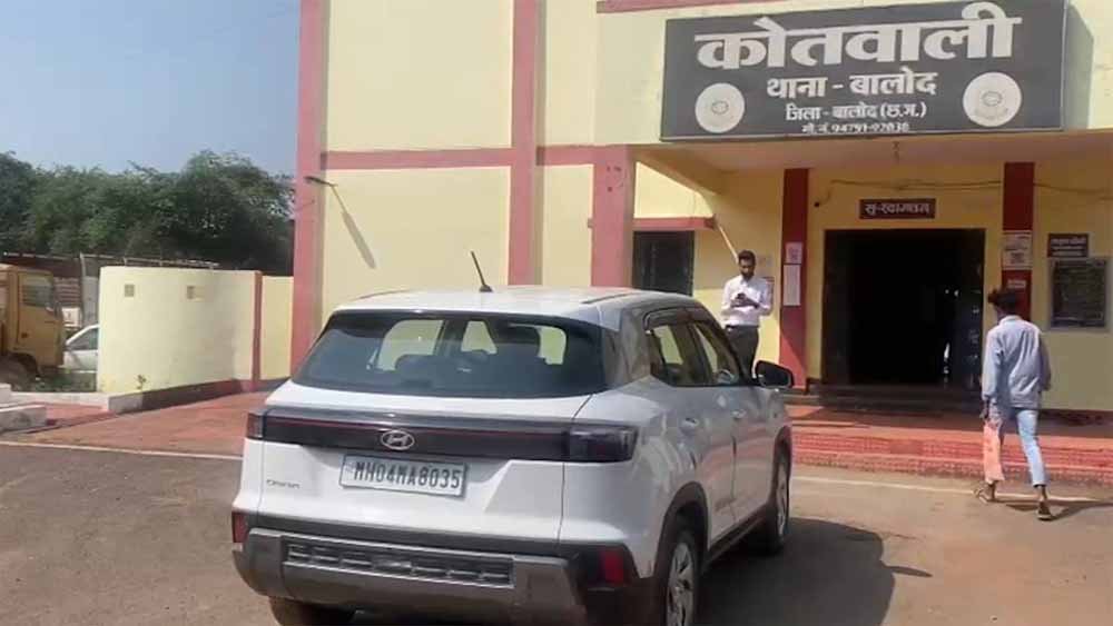 3 करोड़ नकदी के साथ दो गिरफ्तार, कार में कैश ले जा रहे थे रायपुर से नागपुर