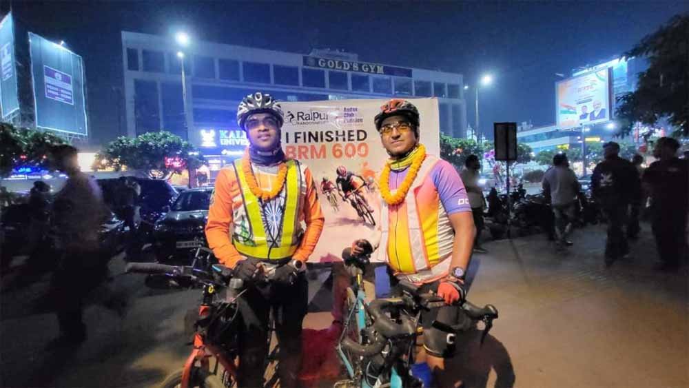 600 किलोमीटर की चुनौती पूरी: रायपुर को मिले दो नए सुपर रैंडोन्यूर्स