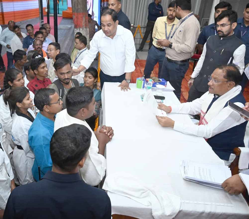 मुख्यमंत्री विष्णु देव साय ने खिलाड़ियों को हरसंभव सहयोग का भरोसा दिया