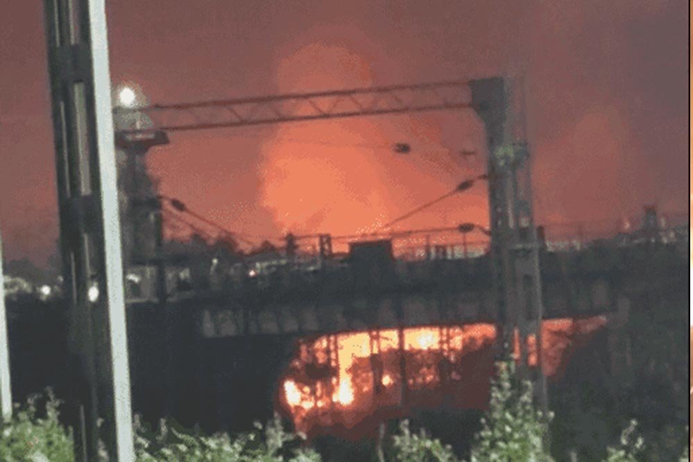 भोपाल लकड़ी मार्केट में भीषण अग्निकांड, लाखों का व्यापार तबाह