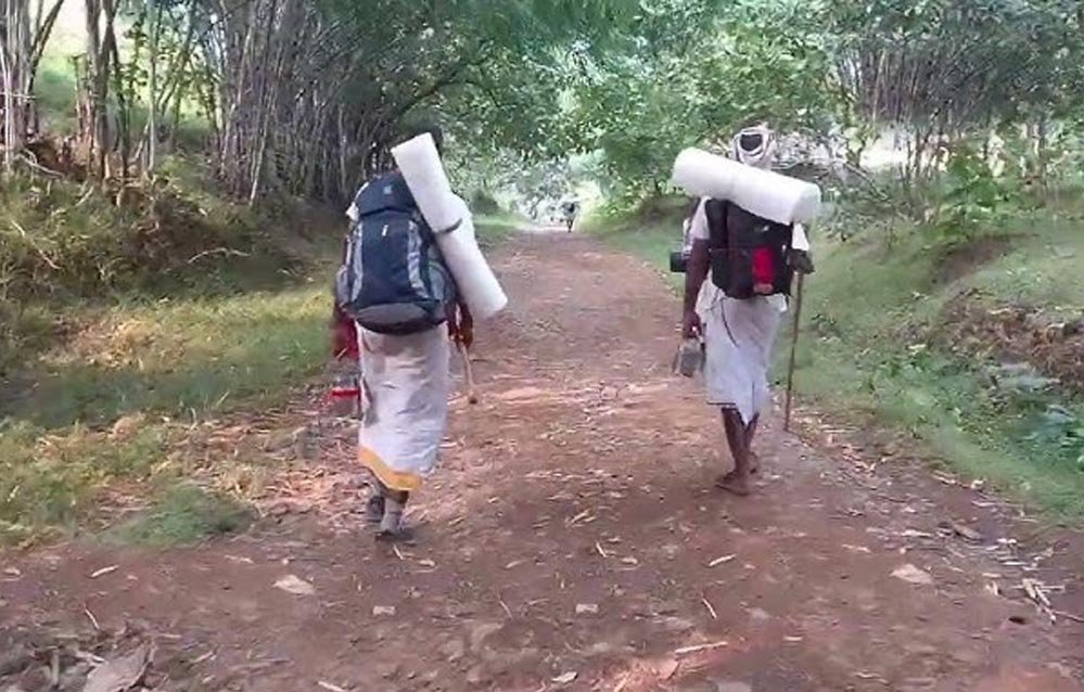 हर नर्मदा परिक्रमावासी को मिलेगा सरकारी प्रमाणपत्र, परिक्रमा के दौरान आसान होगा प्रबंधन हर नर्मदा परिक्रमावासी को मिलेगा सरकारी प्रमाणपत्र, परिक्रमा के दौरान आसान होगा प्रबंधन