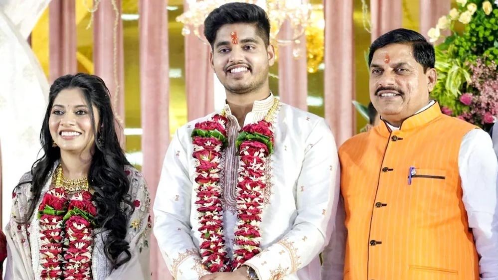 डॉ. अभिमन्यु यादव और डॉ. इशिता यादव 30 नवंबर को लेंगे सात फेरे, साथ ही 20 जोड़ों की होगी सामूहिक शादी डॉ. अभिमन्यु यादव और डॉ. इशिता यादव 30 नवंबर को लेंगे सात फेरे, साथ ही 20 जोड़ों की होगी सामूहिक शादी