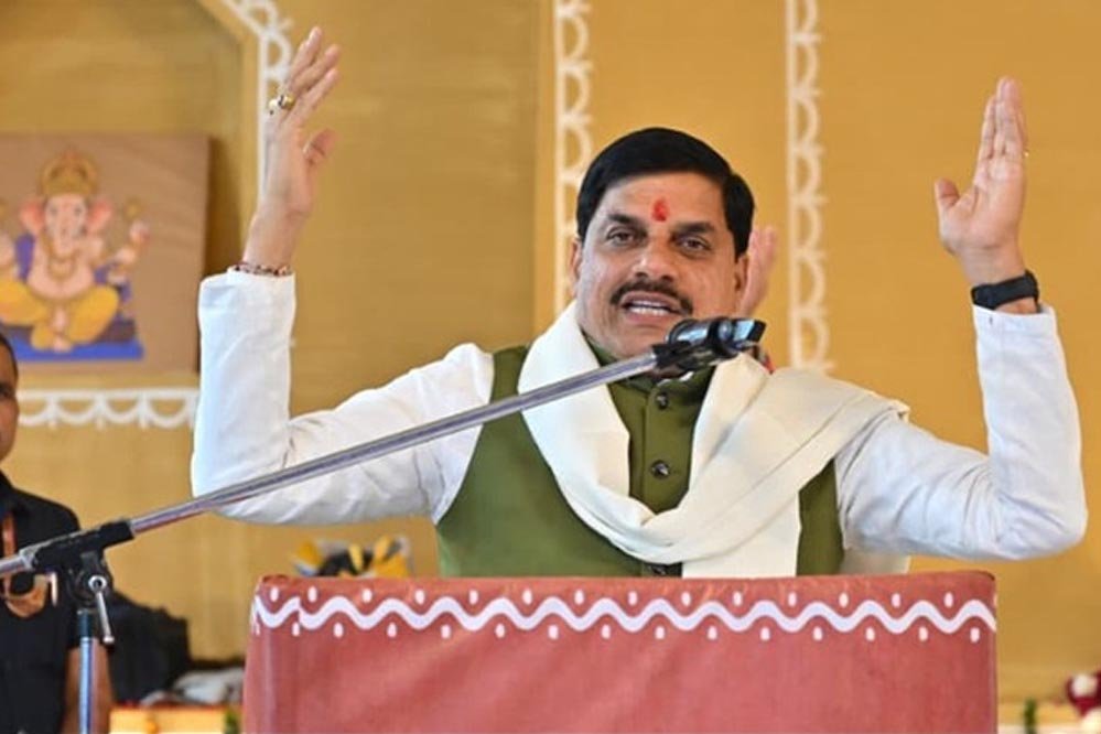 मुख्यमंत्री डॉ. यादव बोले — भारत की ऋषि परंपरा हमारा गौरव, दद्दा जी से मिलना सौभाग्य की बात मुख्यमंत्री डॉ. यादव बोले — भारत की ऋषि परंपरा हमारा गौरव, दद्दा जी से मिलना सौभाग्य की बात