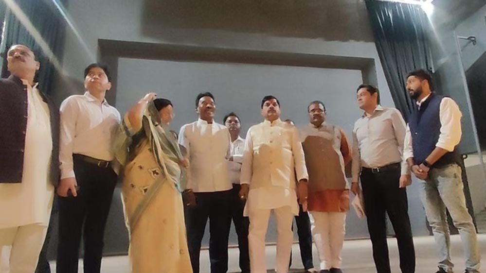 CM मोहन यादव का एमजी रोड थाने और गोपाल मंदिर दौरा, सुरक्षा और प्रशासनिक हालात पर निगरानी