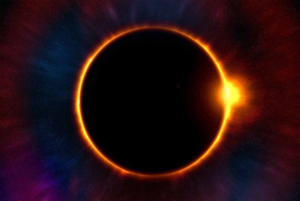 साल का सबसे बड़ा खगोलीय नज़ारा: 12 अगस्त को दिखेगा पूर्ण सूर्य ग्रहण साल का सबसे बड़ा खगोलीय नज़ारा: 12 अगस्त को दिखेगा पूर्ण सूर्य ग्रहण