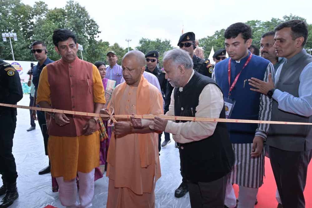 मुख्यमंत्री योगी आदित्यनाथ ने किया गोरखपुर पुस्तक महोत्सव का शुभारंभ मुख्यमंत्री योगी आदित्यनाथ ने किया गोरखपुर पुस्तक महोत्सव का शुभारंभ