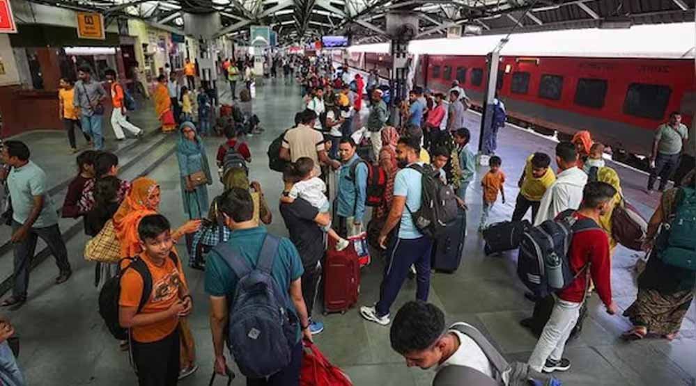 बिहार चुनाव में वोटिंग बढ़ी, AAP ने भाजपा पर टिकट बांटकर वोटिंग प्रभावित करने का लगाया आरोप