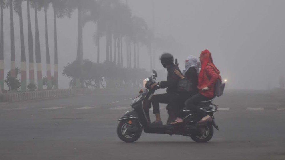 मध्यप्रदेश में ठंड बढ़ी: भोपाल-इंदौर समेत 13 जिलों में शीतलहर, कोल्ड डे ने बढ़ाई ठंडक