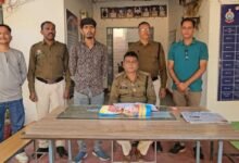 Cg news: नशे के सौदागरों पर पुलिस की कार्यवाही,12 लाख की नशीली दवाओं के साथ पुराना अपराधी मोहम्मद सिराज गिरफ्तार Cg news: नशे के सौदागरों पर पुलिस की कार्यवाही,12 लाख की नशीली दवाओं के साथ पुराना अपराधी मोहम्मद सिराज गिरफ्तार