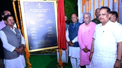 Bilaspur Airport: बिलासा देवी केवट एयरपोर्ट से शुरू हुई रात्रि उड़ान सेवा, मुख्यमंत्री ने भरी पहली रात की उड़ान,रायपुर के लिए रवाना हुए