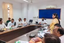 खराब परीक्षा परिणाम पर कलेक्टर सख्त – सुधार नहीं हुआ तो मान्यता होगी रद्द और रुकेगा अनुदान खराब परीक्षा परिणाम पर कलेक्टर सख्त – सुधार नहीं हुआ तो मान्यता होगी रद्द और रुकेगा अनुदान